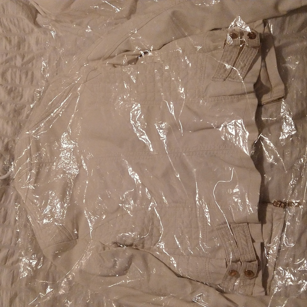 Jacket - Picture 11 of 16